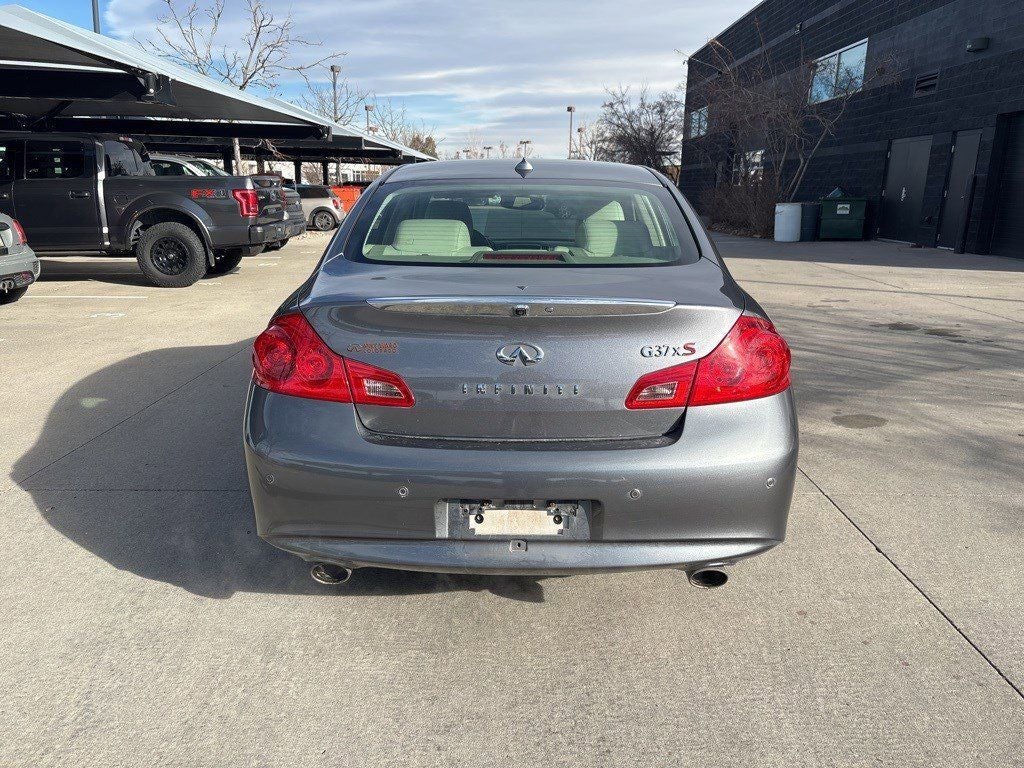 2013 INFINITI G37 X