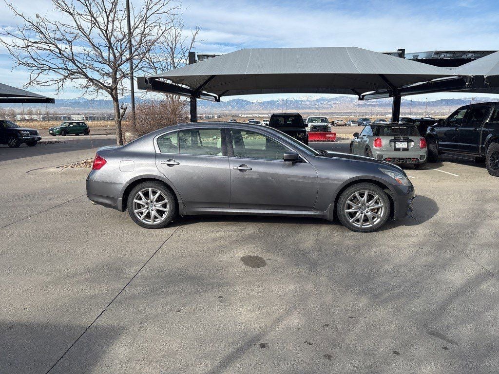 2013 INFINITI G37 X