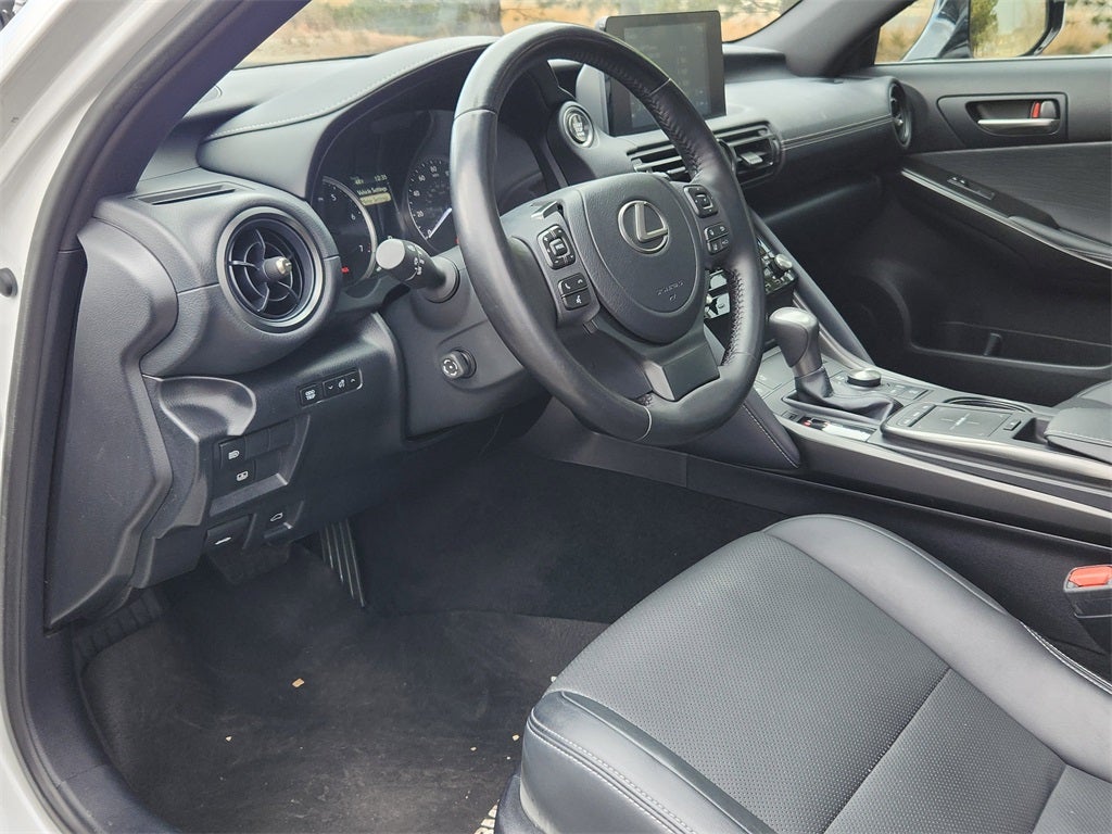 2023 Lexus IS 300