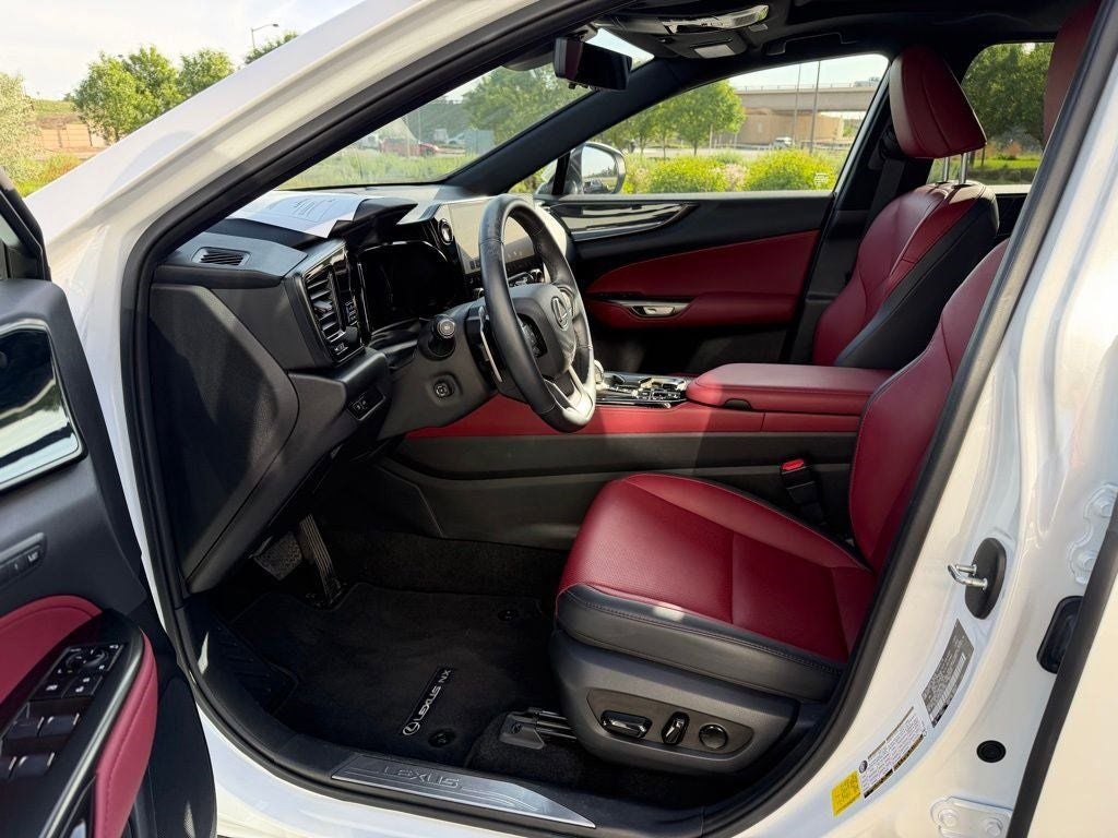 2025 Lexus NX 350h Premium