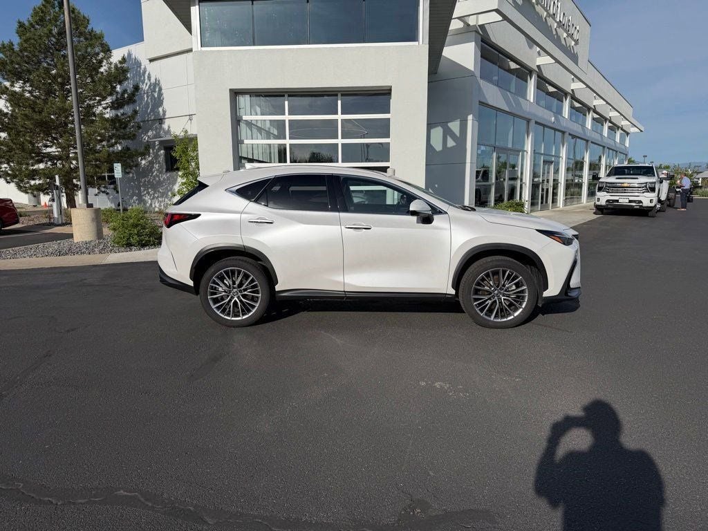 2025 Lexus NX 350h Premium