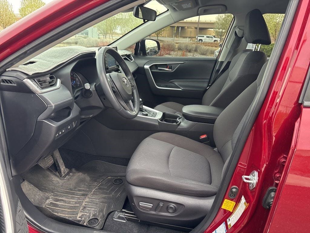 2020 Toyota RAV4 Hybrid XLE