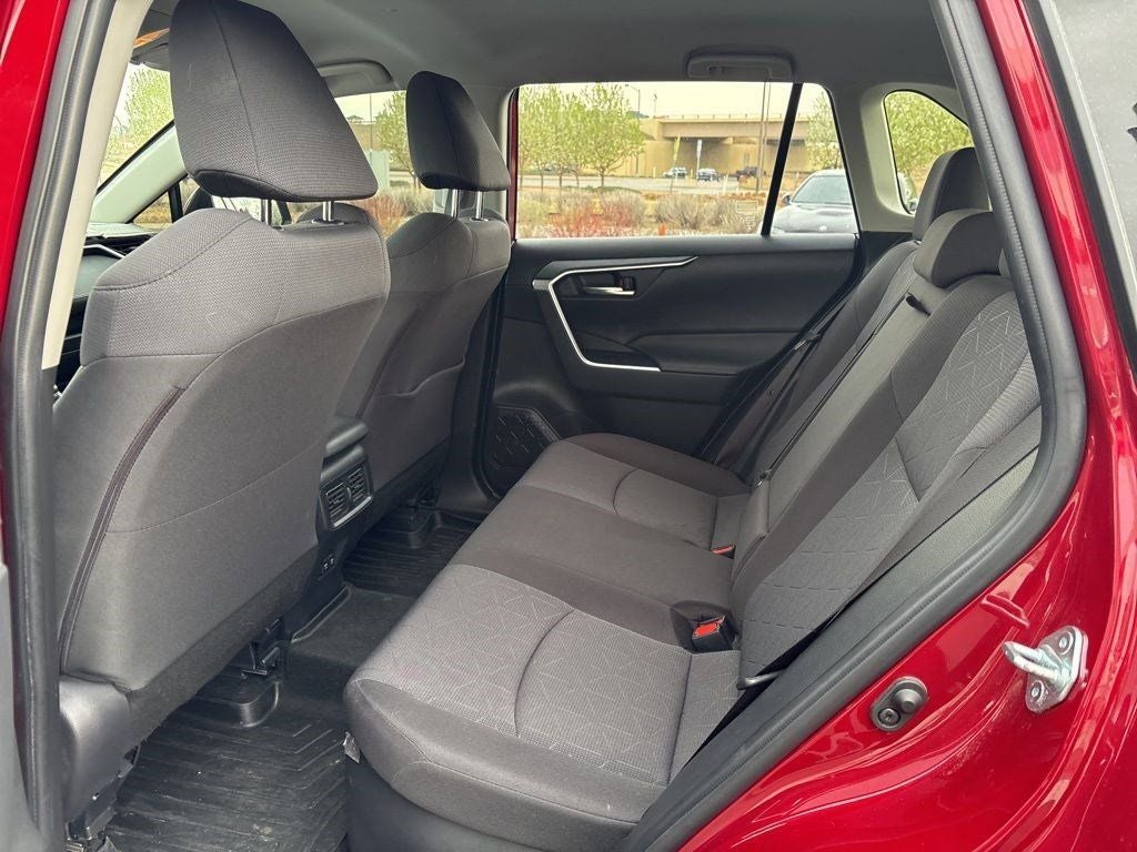 2020 Toyota RAV4 Hybrid XLE