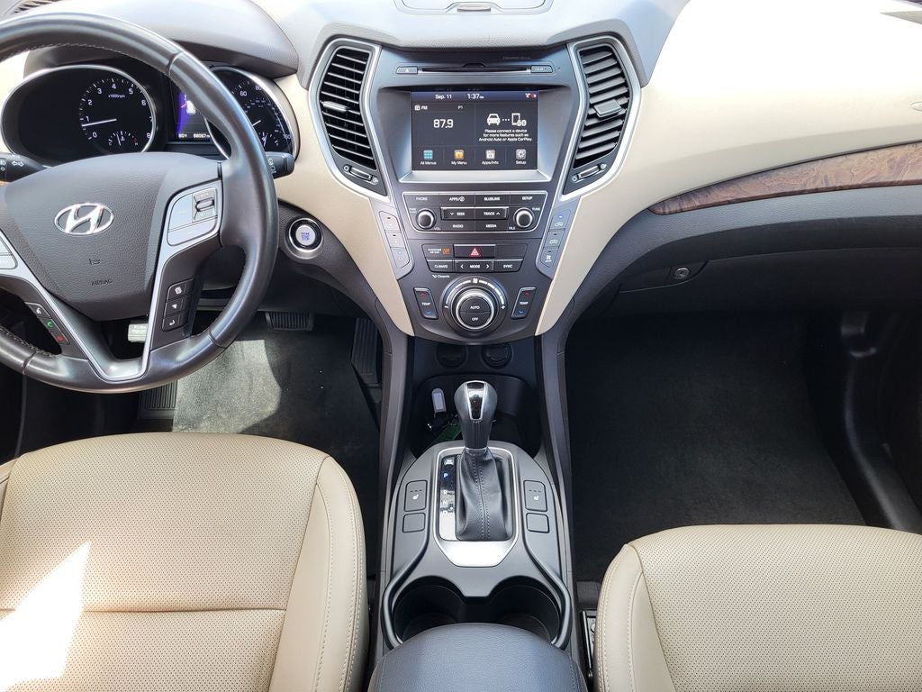 2017 Hyundai Santa Fe SE