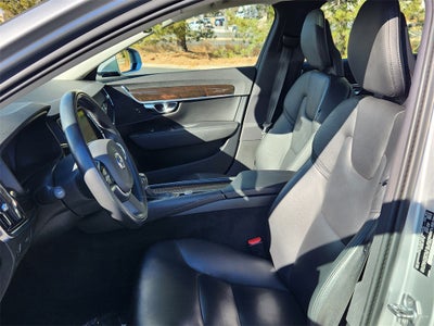 2018 Volvo S90 T5 Momentum