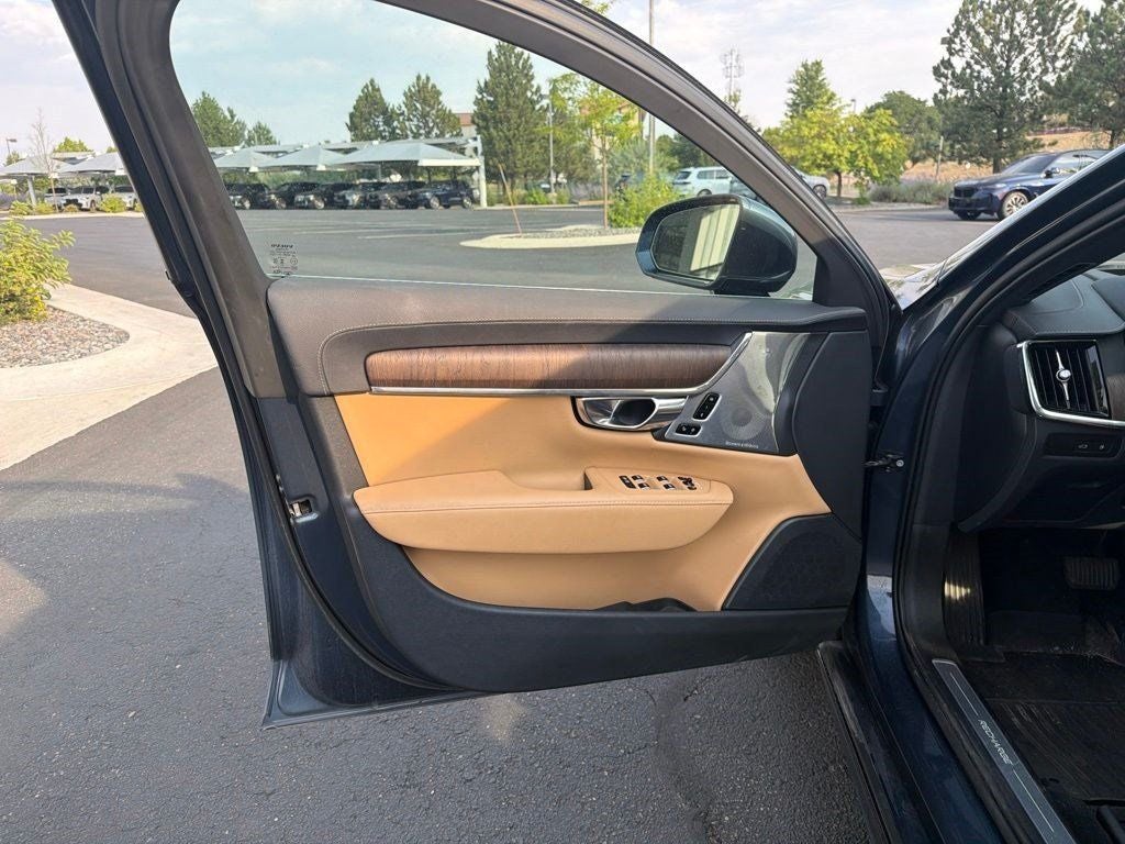 2024 Volvo S90 Recharge Plug-In Hybrid Ultimate