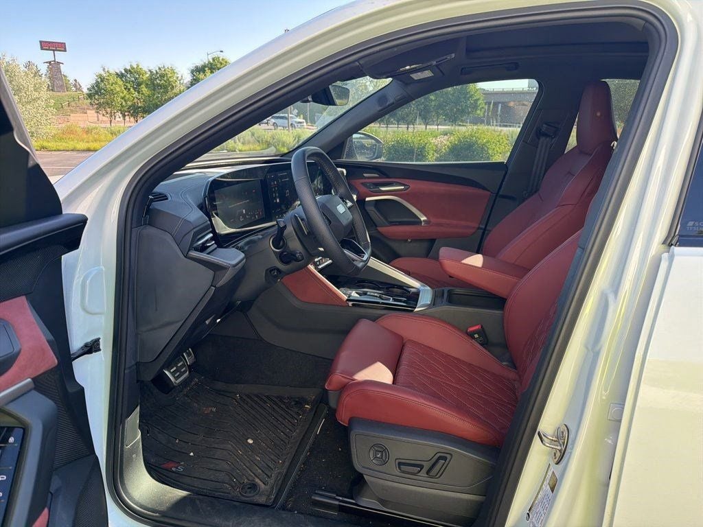 2025 Audi SQ5 3.0T Prestige quattro