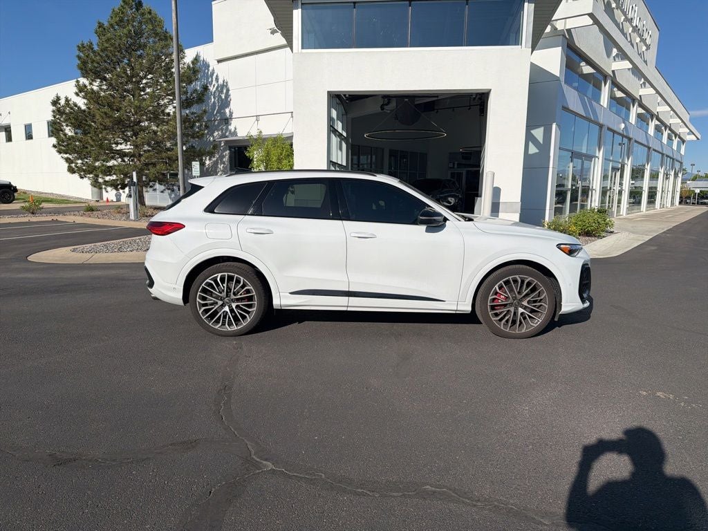 2025 Audi SQ5 3.0T Prestige quattro