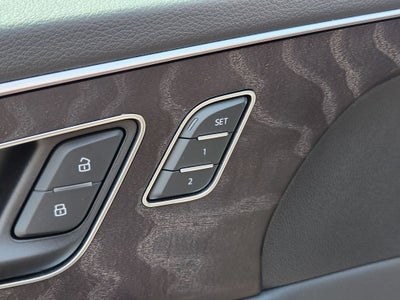 2023 Audi Q8 55 Premium Plus quattro