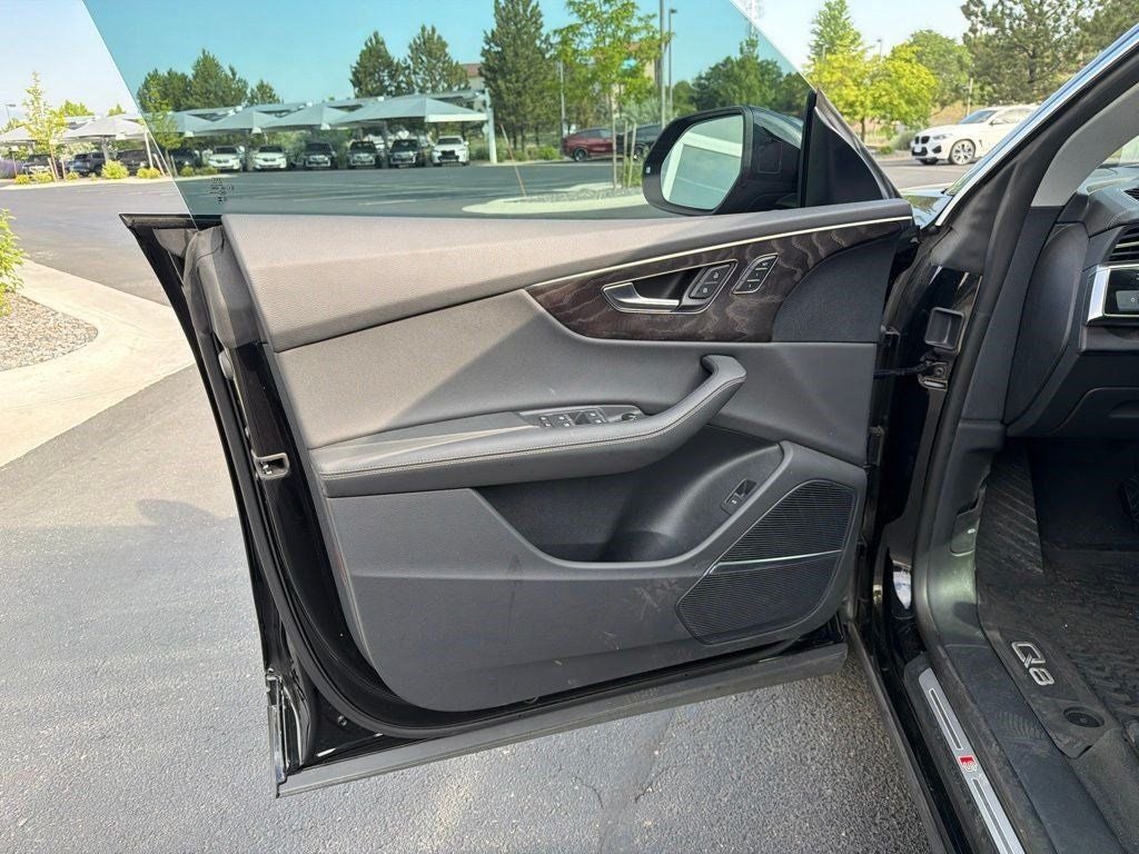 2023 Audi Q8 55 Premium Plus quattro