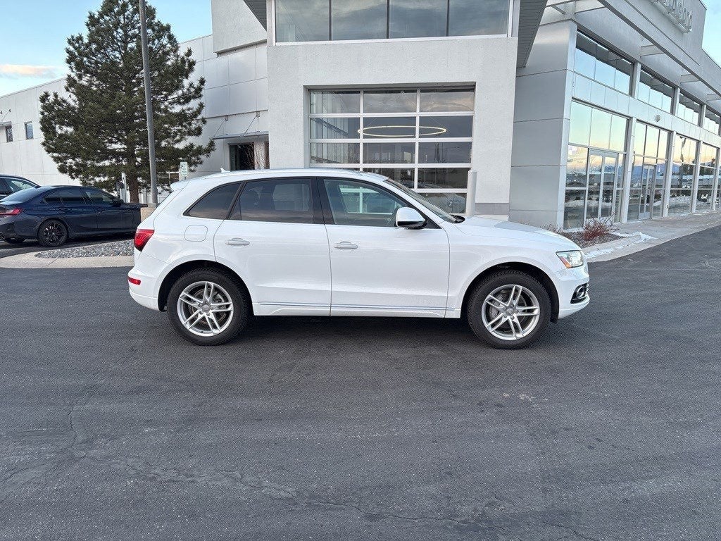 2017 Audi Q5 2.0T Premium Plus quattro