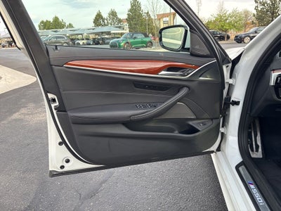 2022 BMW 5 Series M550i xDrive