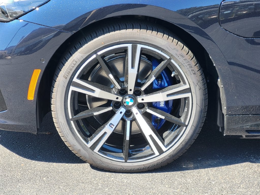 2027 BMW 5 Series 550e xDrive