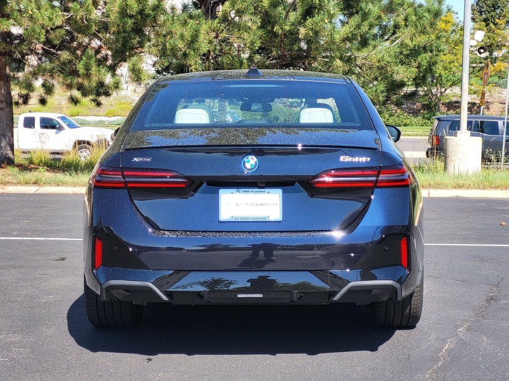 2027 BMW 5 Series 550e xDrive