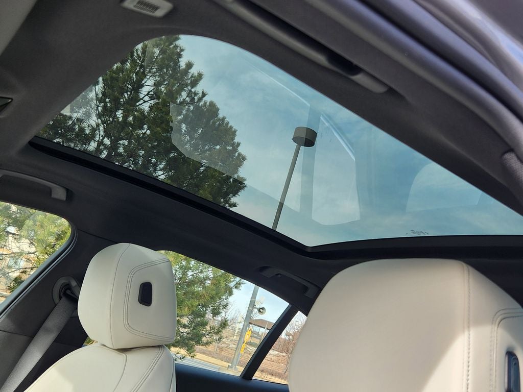 2026 BMW 5 Series 550e xDrive