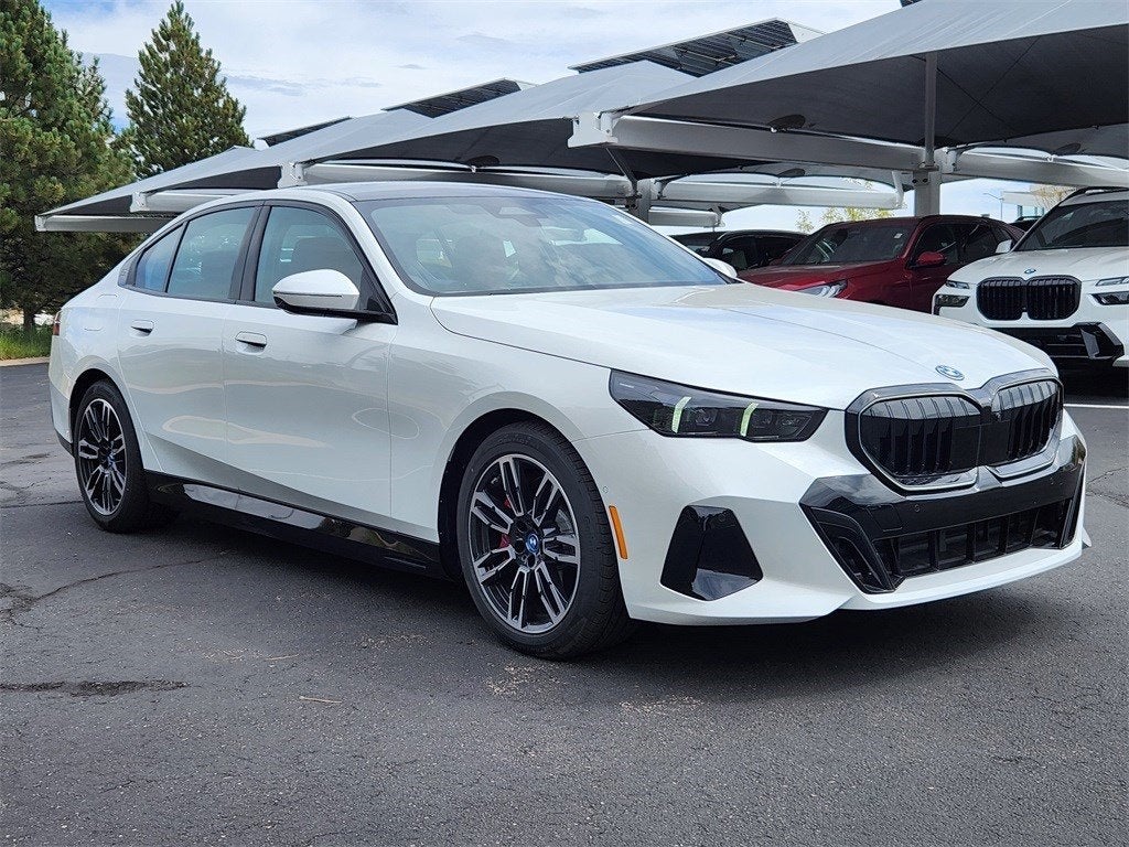 2025 BMW 5 Series 550ex Courtesy Vehicle