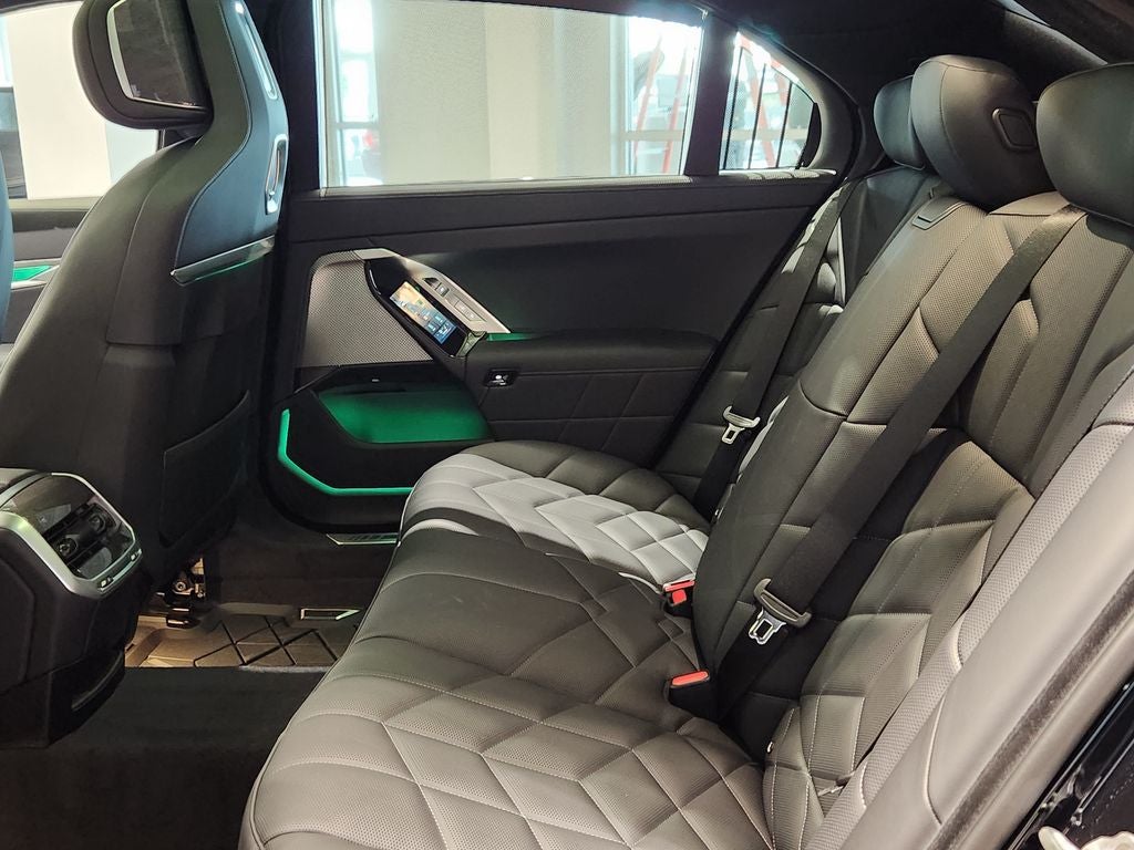 2026 BMW 7 Series 740i xDrive