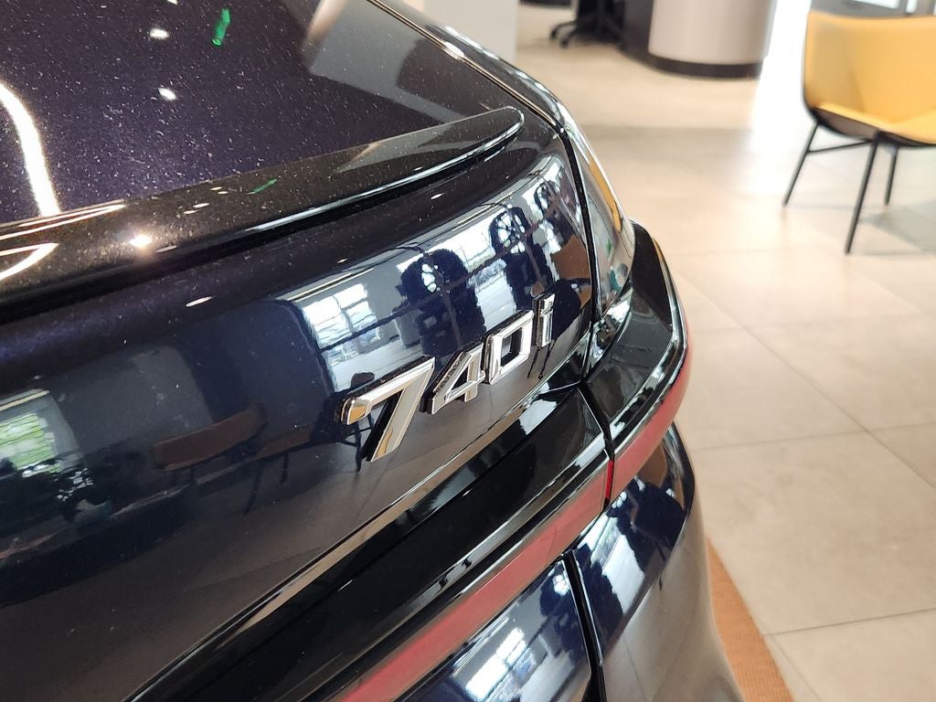 2026 BMW 7 Series 740i xDrive