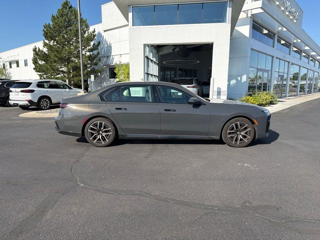 2025 BMW 7 Series 760i xDrive
