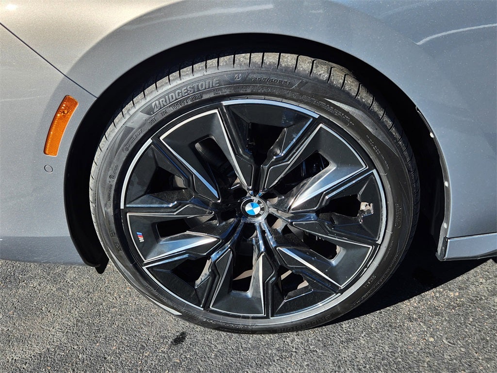 2023 BMW 7 Series 760i xDrive