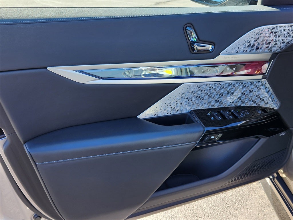 2023 BMW 7 Series 760i xDrive