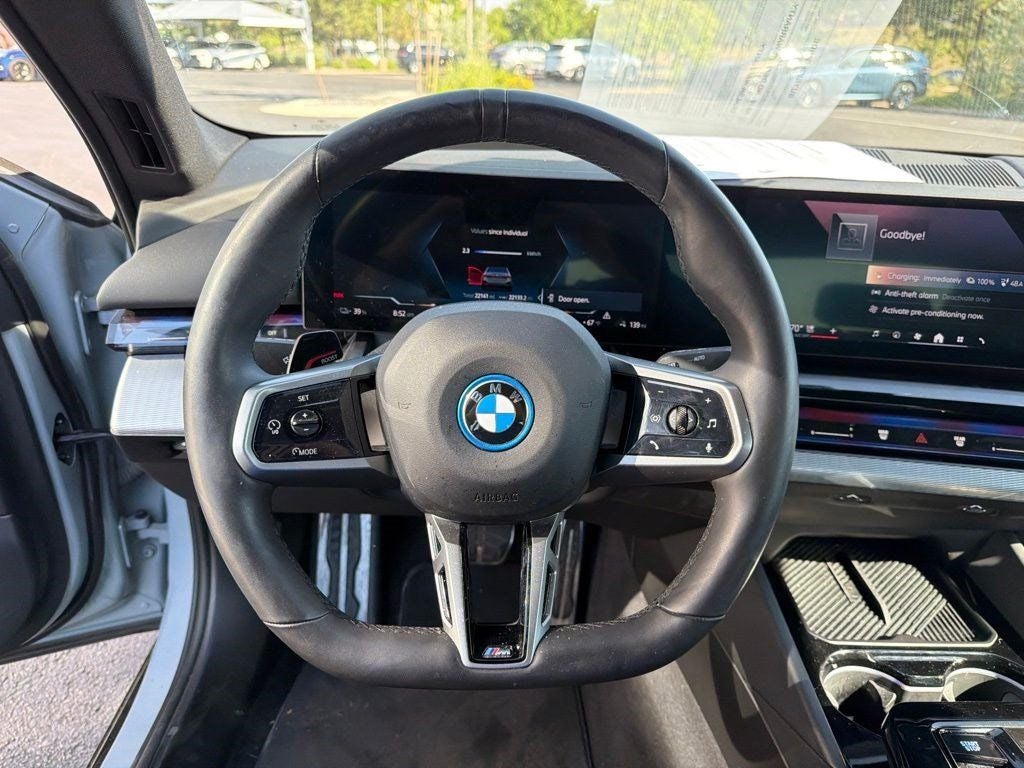 2025 BMW i5 xDrive40