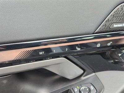 2025 BMW i5 eDrive40 Courtesy Vehicle