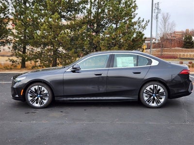 2025 BMW i5 eDrive40 Courtesy Vehicle