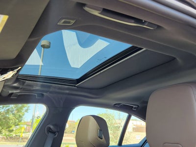 2025 BMW i5 eDrive40 Courtesy Vehicle