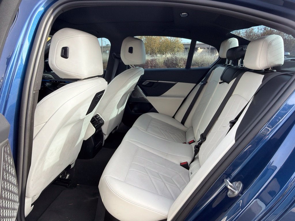 2024 BMW i5 M60
