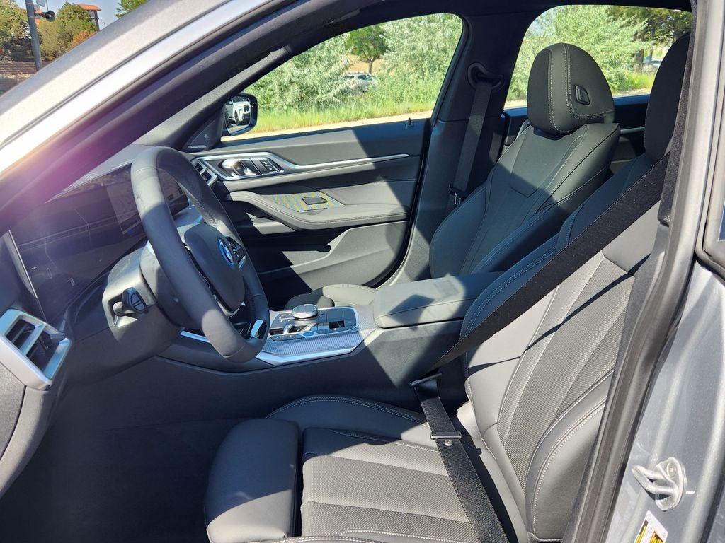 2026 BMW i4 xDrive40