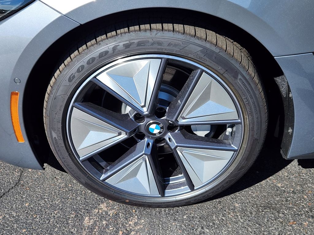 2026 BMW i4 xDrive40