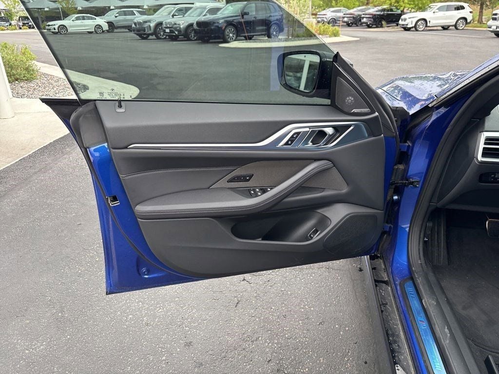 2025 BMW i4 xDrive40