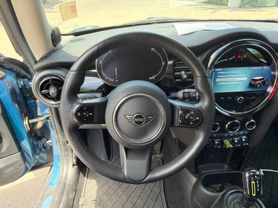 2024 MINI Cooper SE Electric Signature