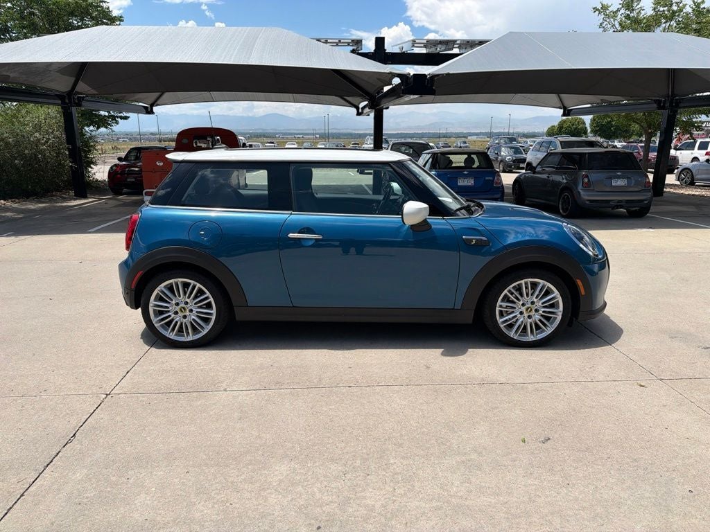 2024 MINI Cooper SE Electric Signature