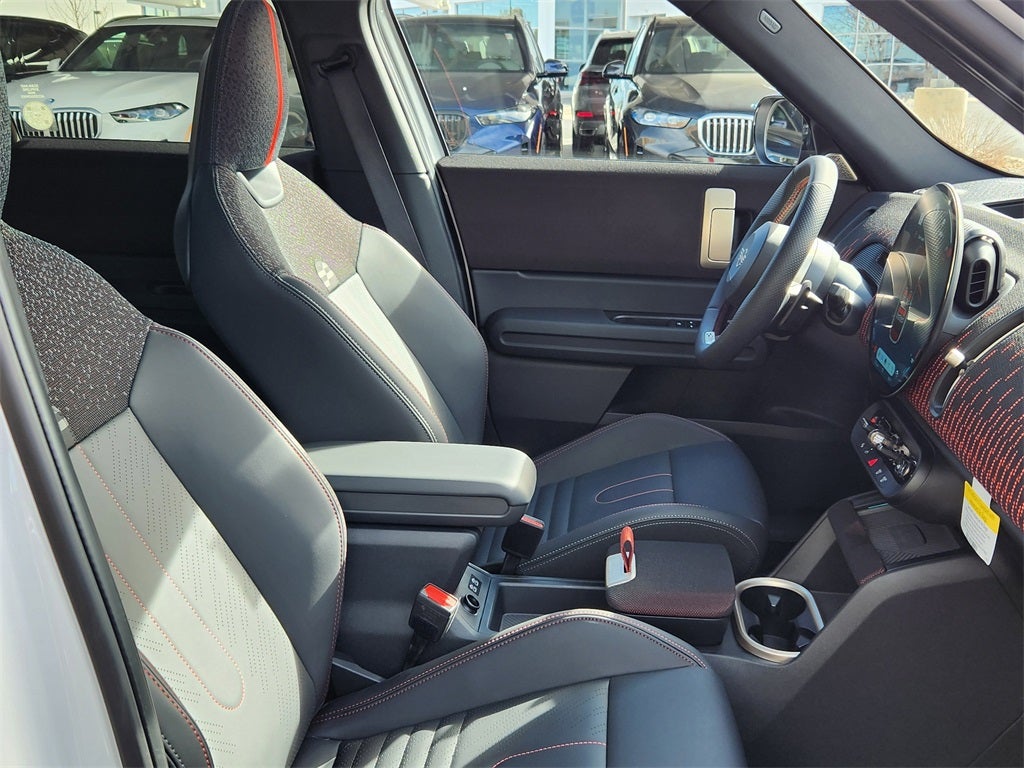 2025 MINI Countryman John Cooper Works