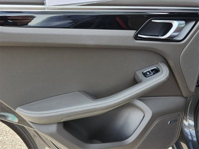 2018 Porsche Macan Base