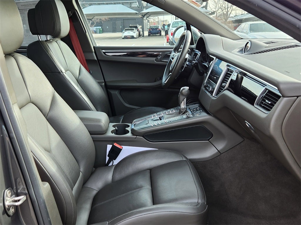 2018 Porsche Macan Base