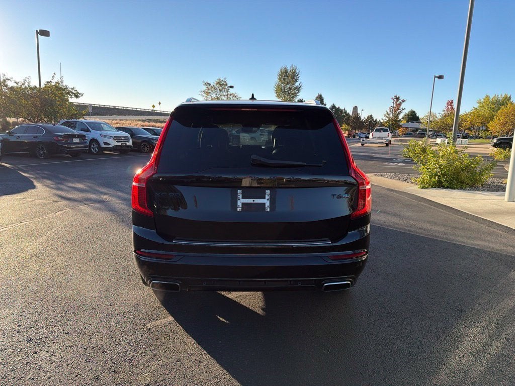 2017 Volvo XC90 T6 R-Design