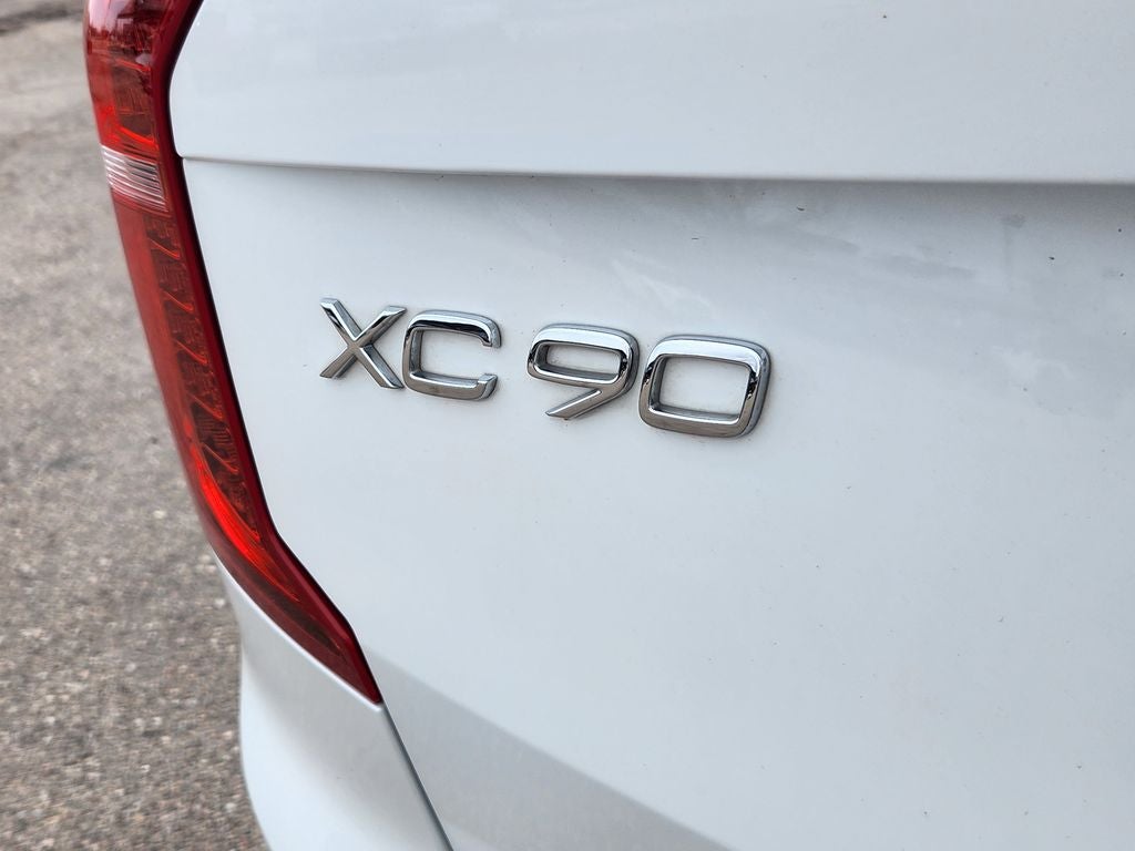 2023 Volvo XC90 Recharge Plug-In Hybrid Ultimate