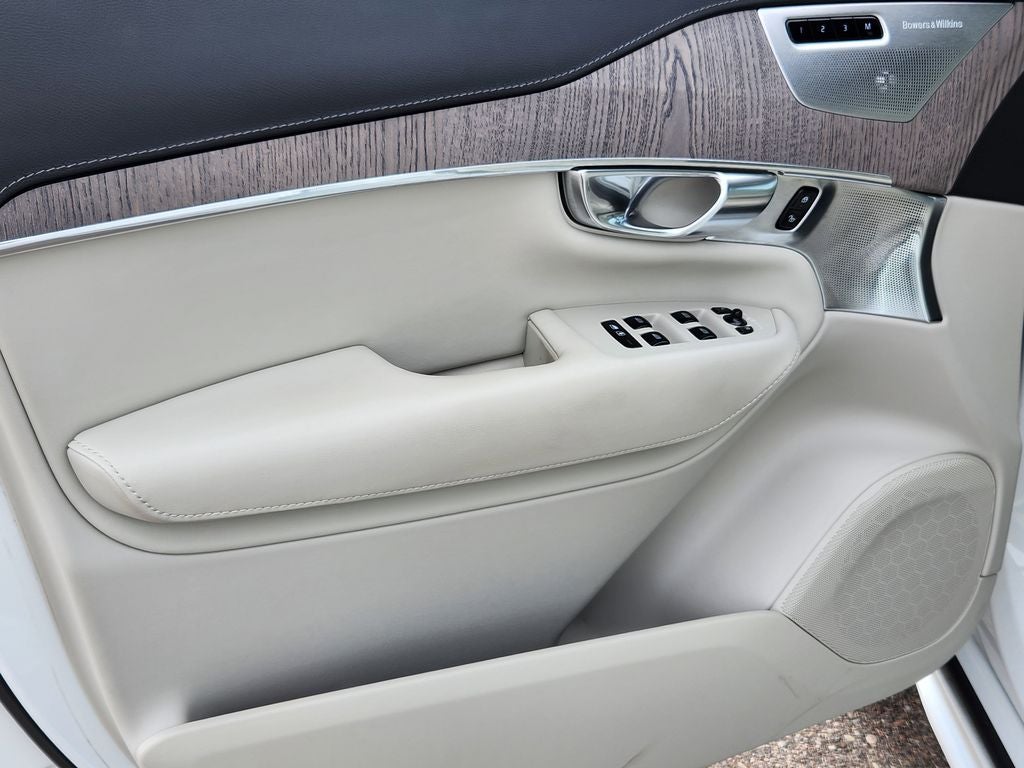 2023 Volvo XC90 Recharge Plug-In Hybrid Ultimate