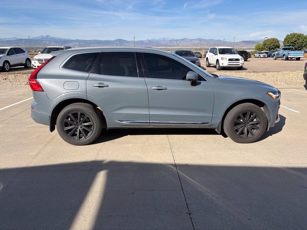 2023 Volvo XC60 B5 Ultimate Bright Theme