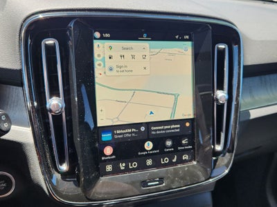 2025 Volvo XC40 B5 Plus Dark Theme